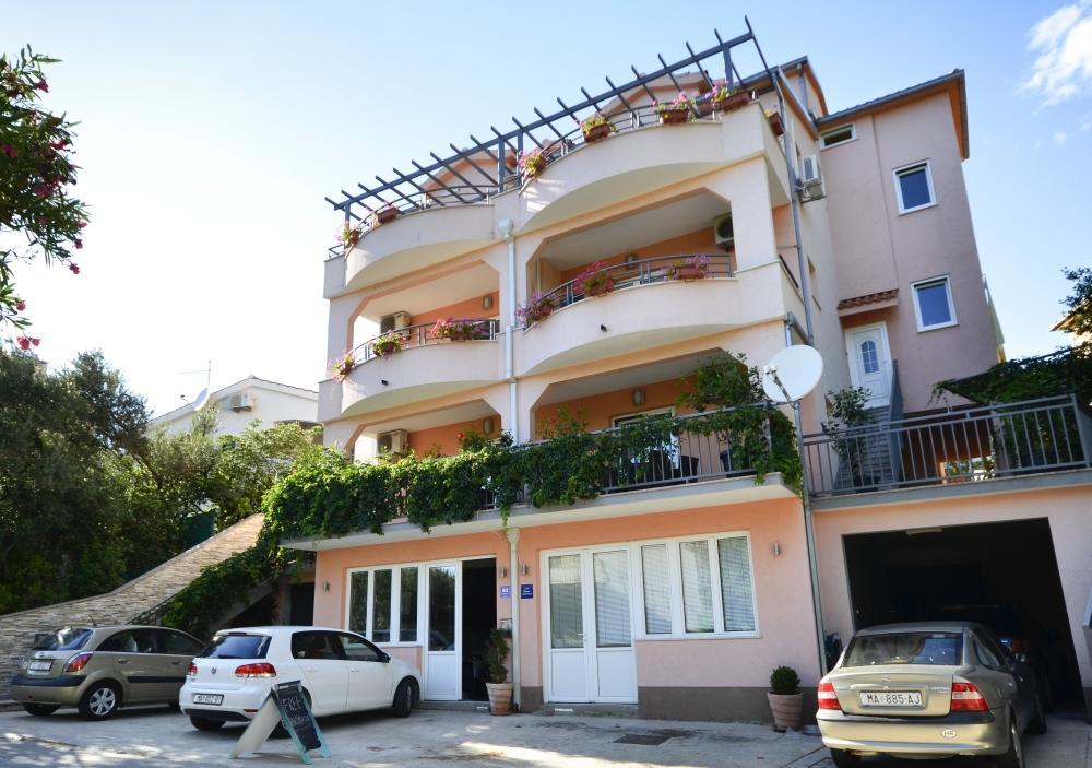 Apartments Luka Toni Krvavica Exterior foto